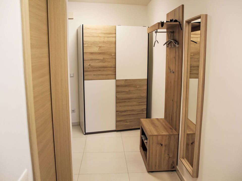 Flooring, Wood, Floor, Interior Design, Furniture, Wood Flooring, Room, Wood Stain, Hardwood, Laminate Flooring