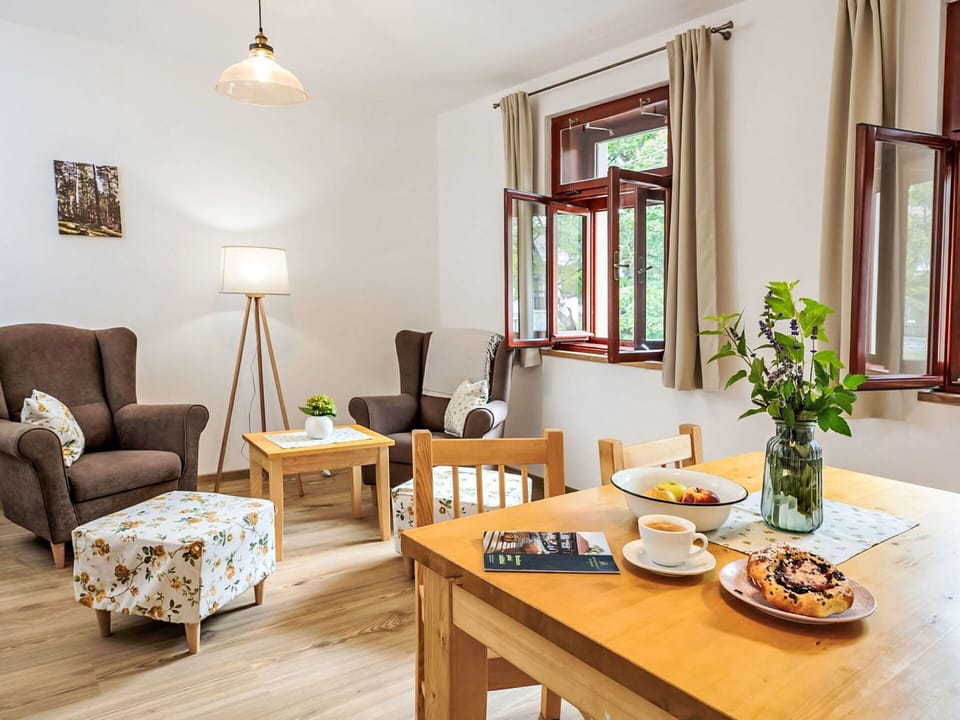 Table, Plant, Property, Furniture, Tableware, Couch, Window, Picture Frame, Wood, Interior Design