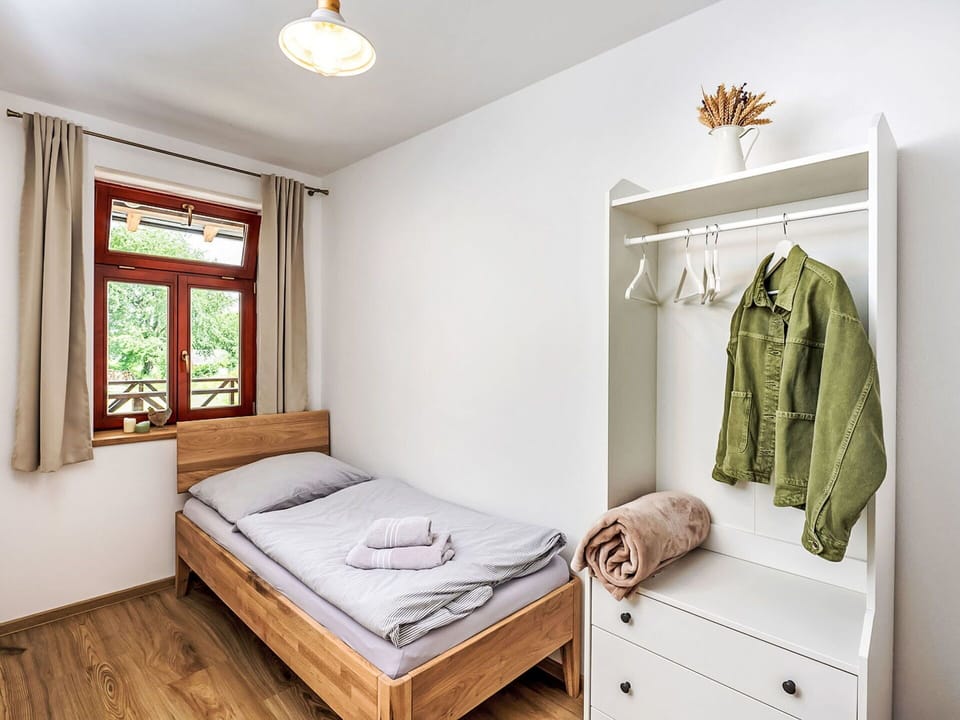 Furniture, Property, Window, Wood, Textile, Interior Design, Lighting, Comfort, Cabinetry