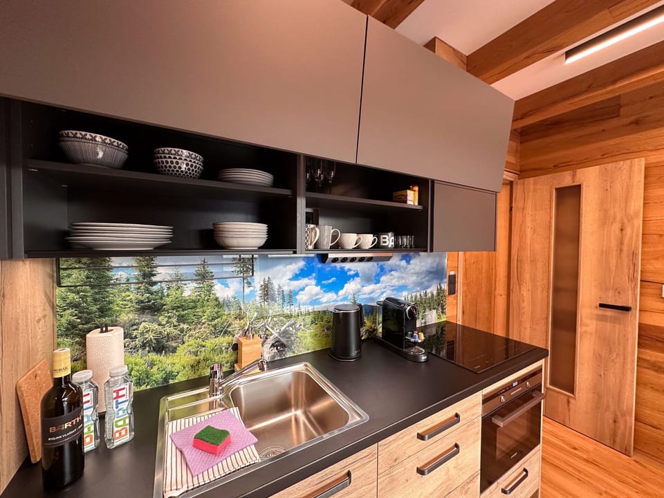 Cabinetry, Countertop, Property, Furniture, Kitchen, Lighting, Interior Design, Flooring, Wood, Drawer