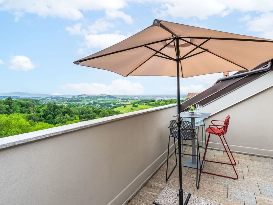 Cloud, Sky, Umbrella, Table, Building, Shade, Wood, Outdoor Furniture, Outdoor Table, Tree