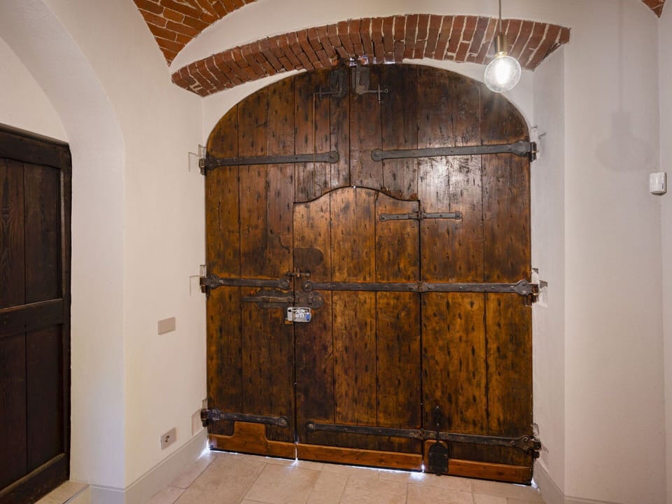 Door, Wood, Building, Cabinetry, Floor, Wood Stain, Flooring, Hardwood, Varnish