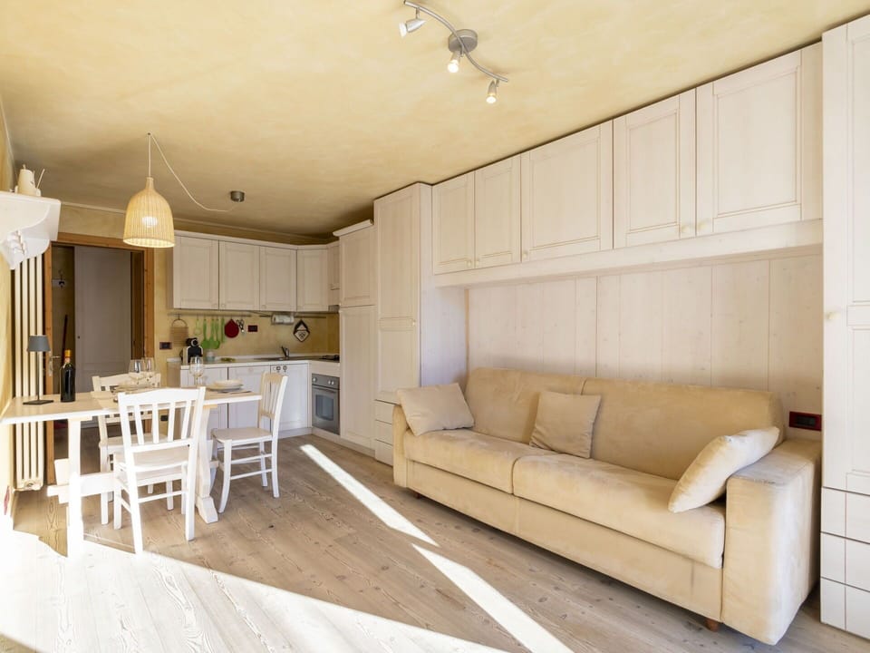 Furniture, Flooring, Interior Design, Floor, Wood, Ceiling, Room, Lighting, Wood Flooring, Apartment
