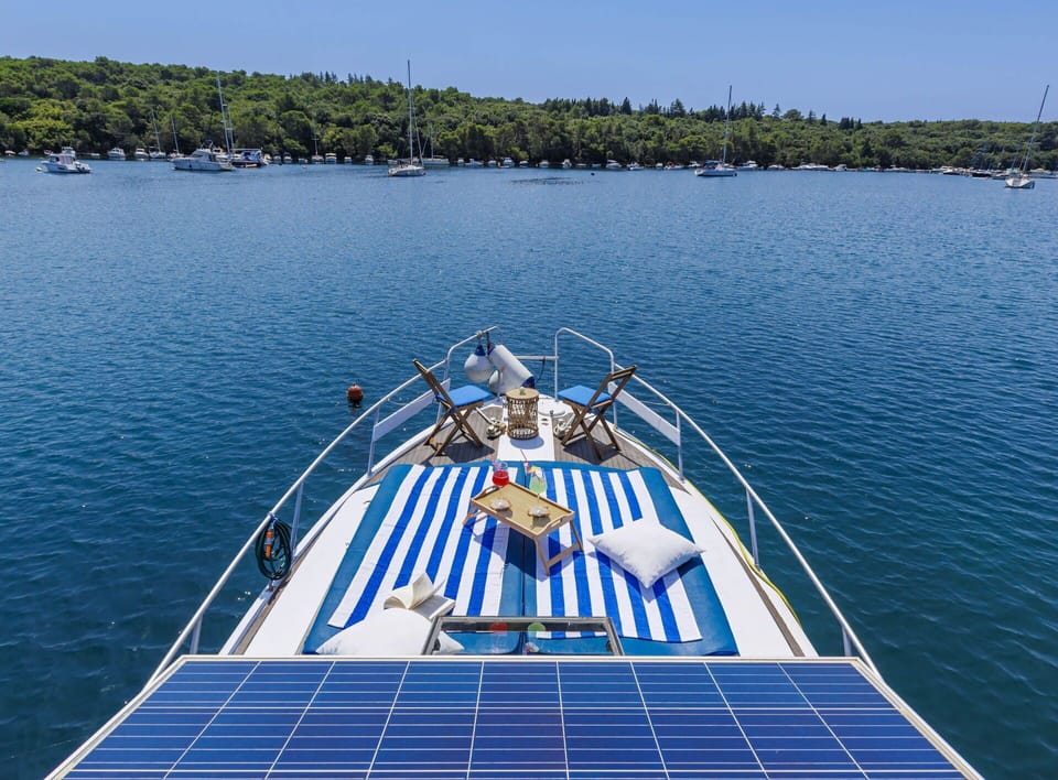 Water, Boat, Watercraft, Sky, Vehicle, Naval Architecture, Blue, Boats And Boating--Equipment And Supplies, Lake, Tree