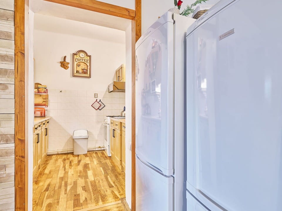 Building, Wood, Interior Design, Flooring, Door, House, Floor, Real Estate, Hardwood, Ceiling