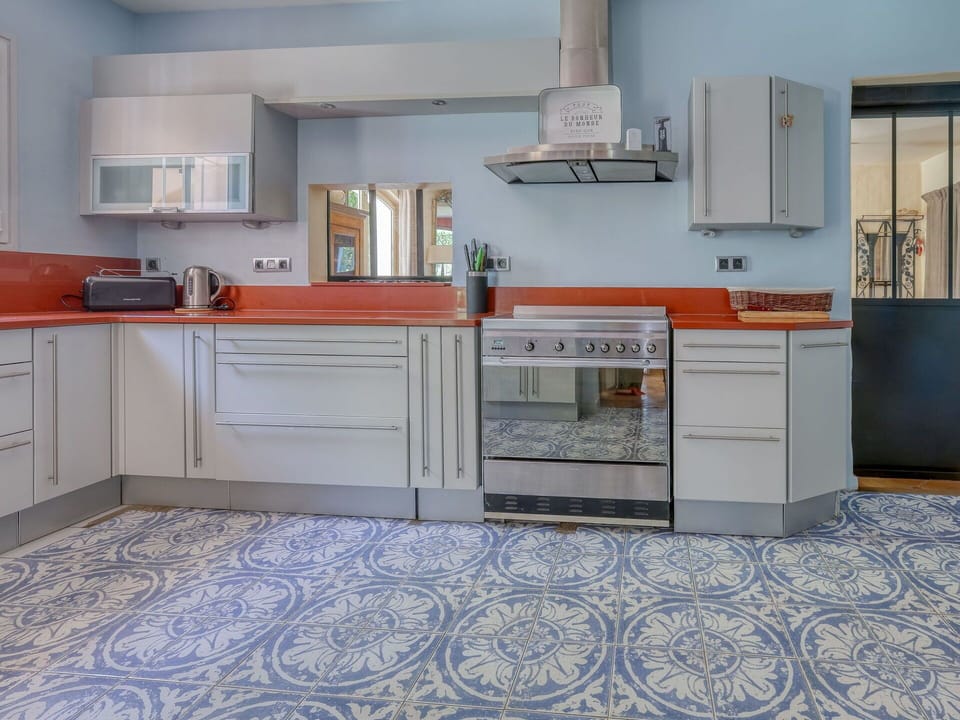 Sky, Snow, Mountain, Building, World, Slope, House, Natural Landscape, Freezing, Landscape