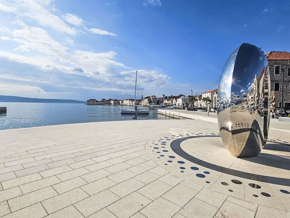 Reflection, Walkway, Cobblestone