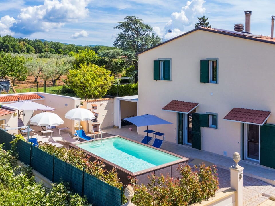 Swimming Pool, Flowerpot, Houseplant, Umbrella, Chair, Outdoor Furniture, Hotel, Villa, Balcony