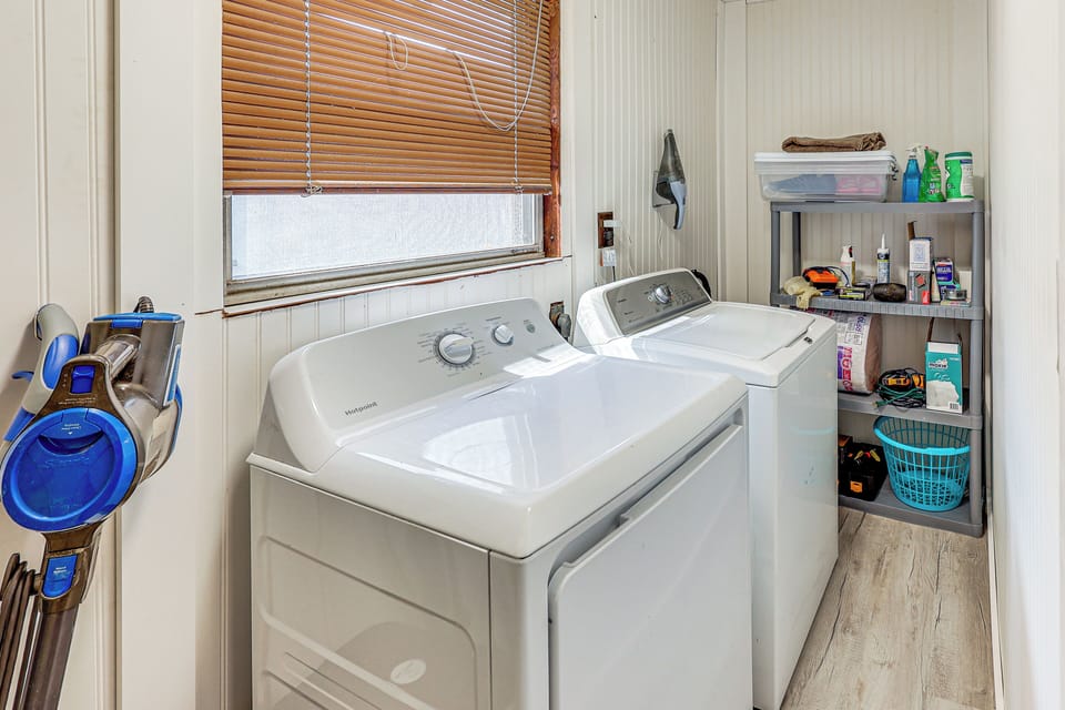 Laundry Room | Recently Remodeled | Washer & Dryer