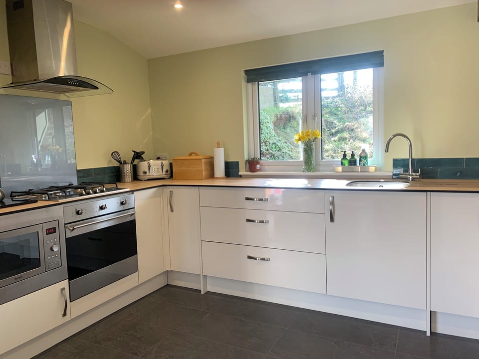 Kitchen. 