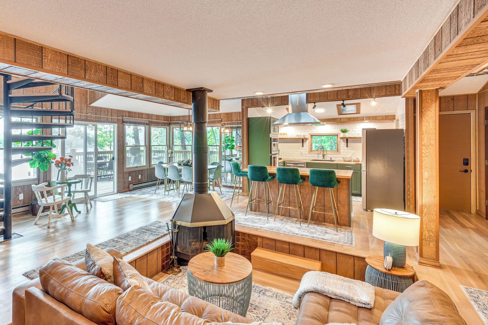 Living Room | Sunken Level | Free WiFi