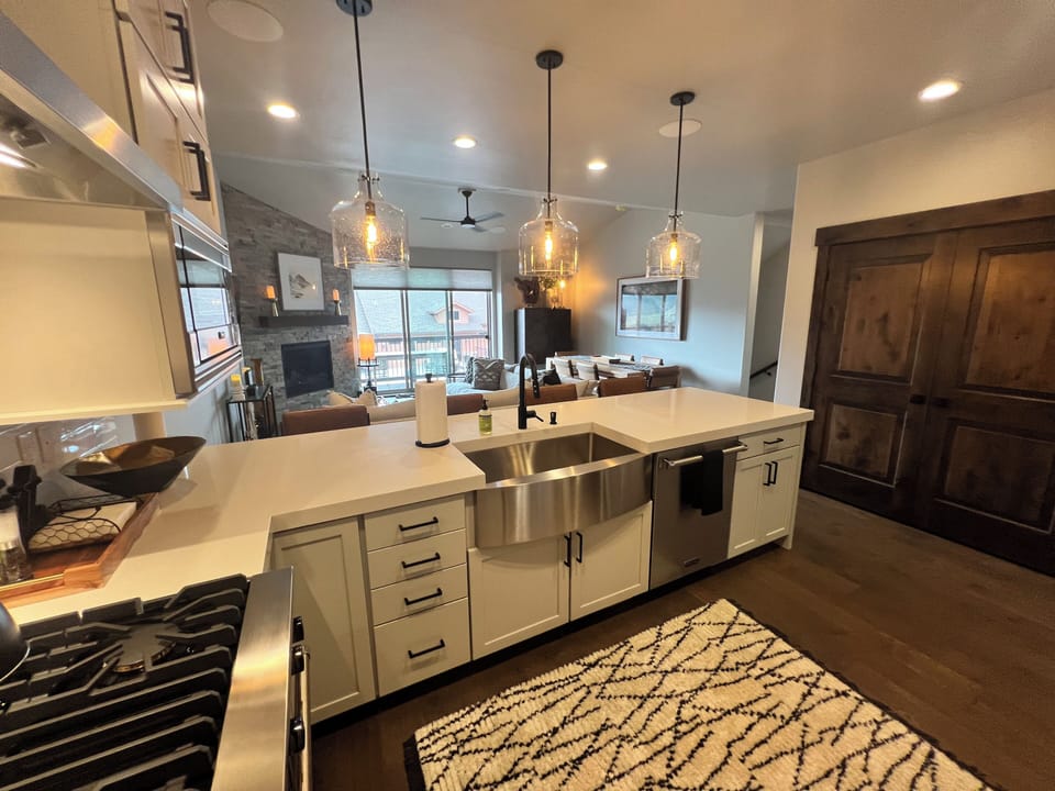 Wide open area for cooking and hanging out