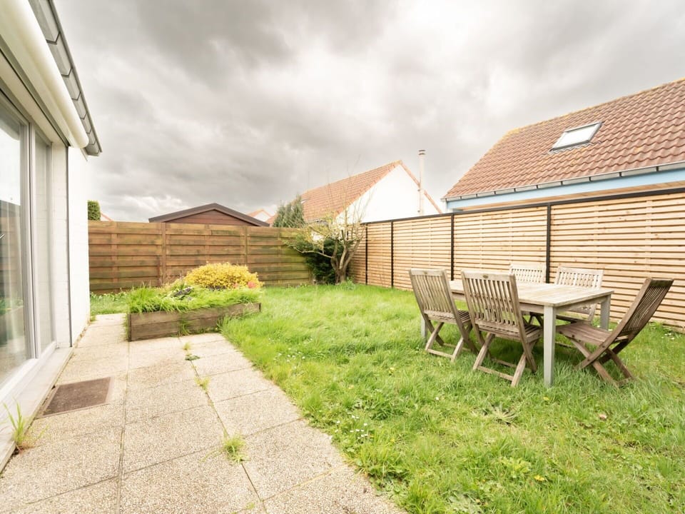 Cloud, Plant, Sky, Building, Wood, Land Lot, Residential Area, Window, Roof, Cottage