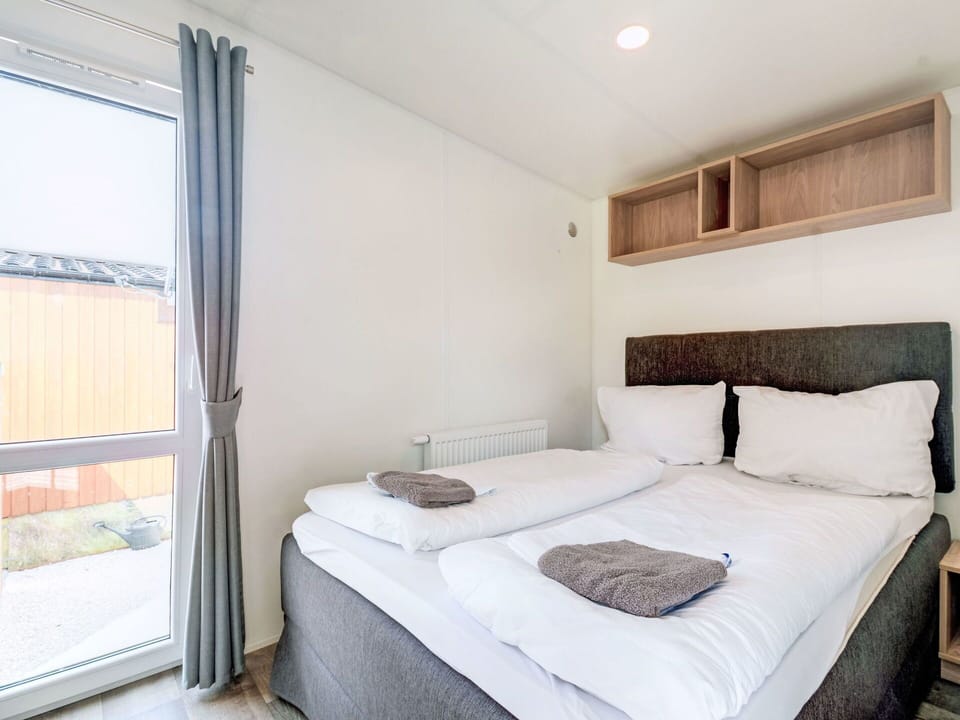 Wood, Bedroom, Bed, Floor, Furniture, Interior Design, Flooring, Home, Apartment, Bed Sheet
