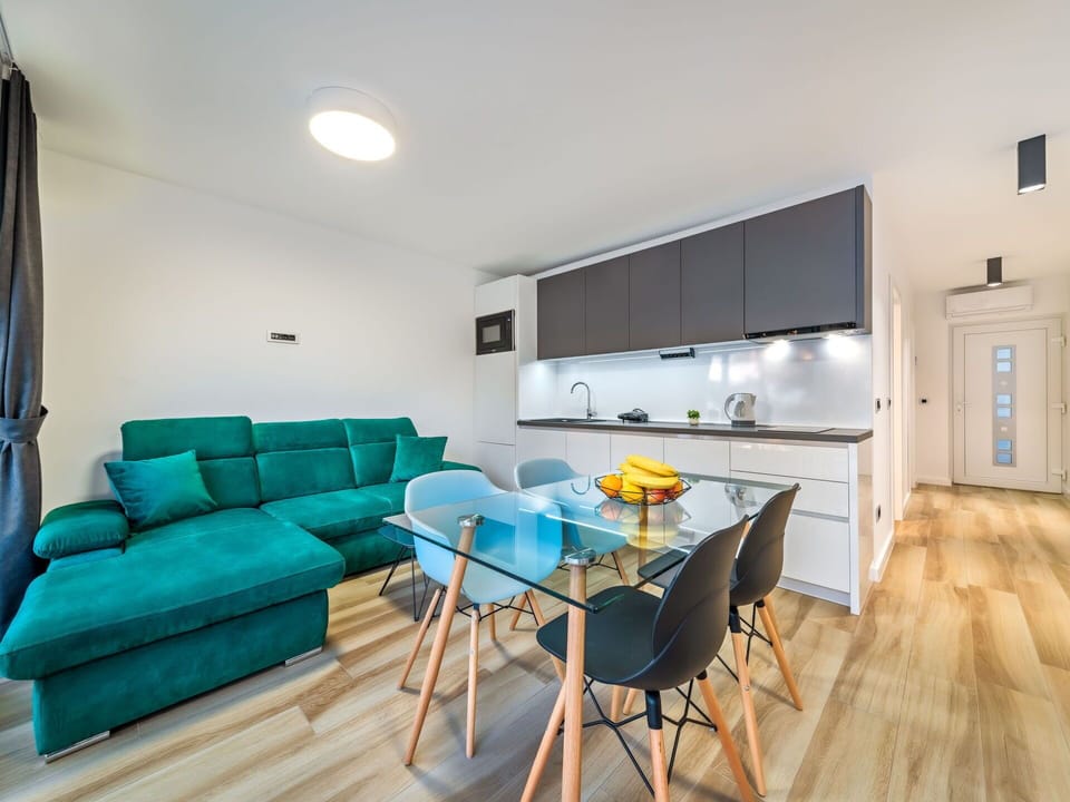 Table, Furniture, Couch, Azure, Building, Cabinetry, Interior Design, Wood, Floor, Flooring