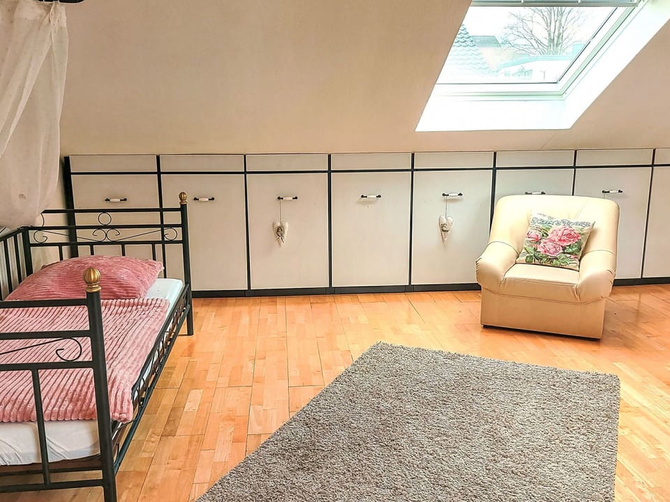 Furniture, Comfort, Cabinetry, Wood, Bed Frame, Interior Design, Flooring, Architecture, Window, House