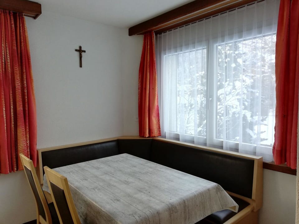 Furniture, Property, Window, Table, Comfort, Curtain, Wood, Textile, Shade
