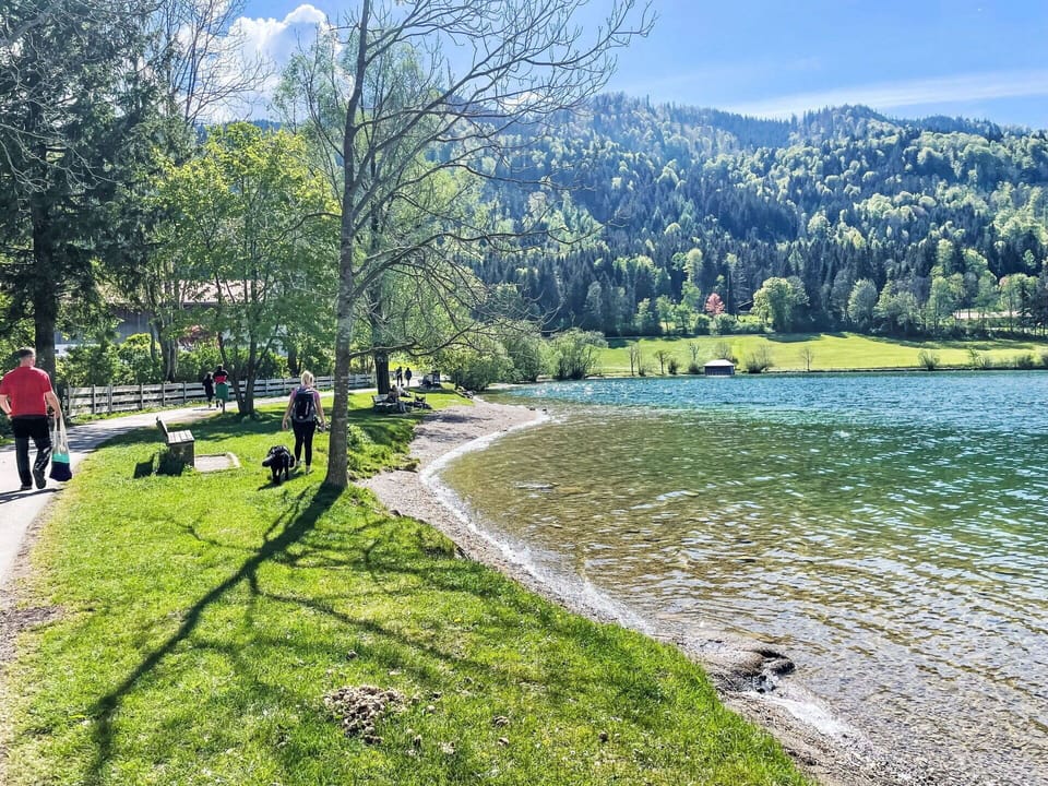 Water, Sky, Plant, Water Resources, Cloud, Mountain, Natural Landscape, Tree, Lake, Watercourse