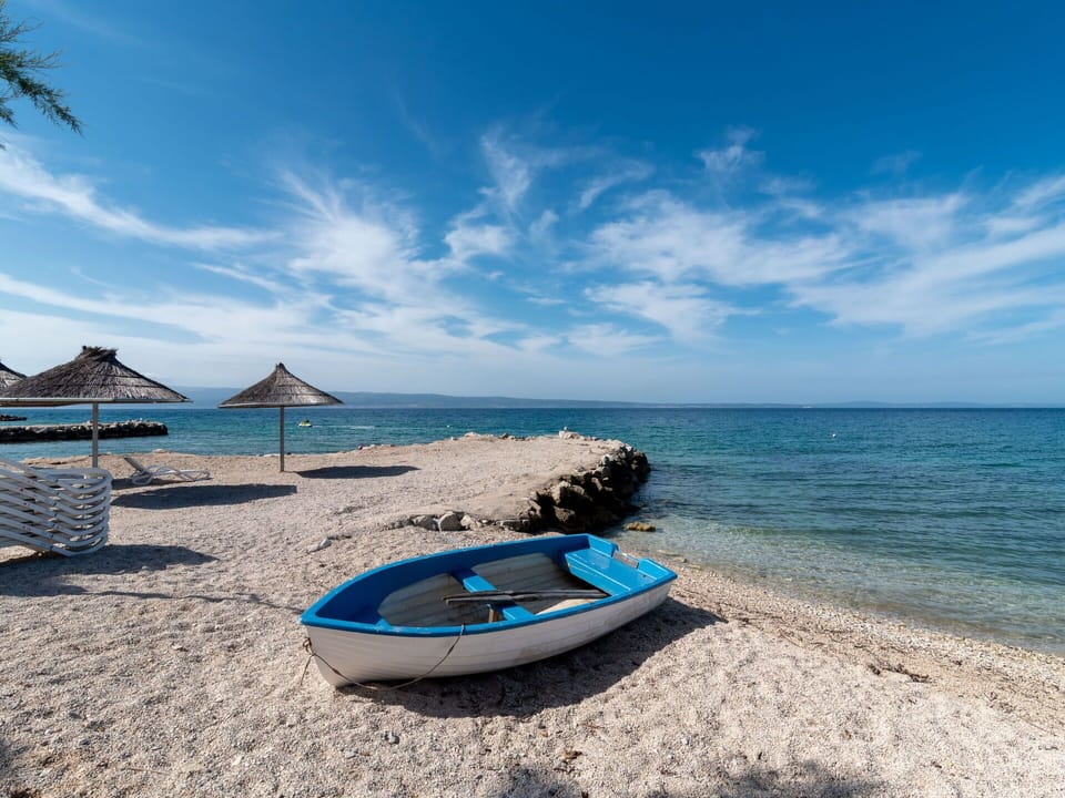 Sky, Water, Cloud, Blue, Watercraft, Boat, Beach, Coastal And Oceanic Landforms
