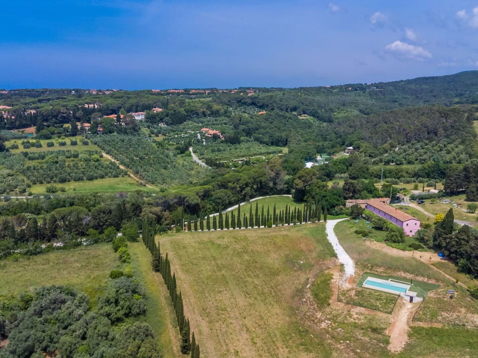Blue, Mountainous Landforms, Water, Body Of Water, Water Resources, Mountain, Hill, Coast, Horizon, Coastal And Oceanic Landforms