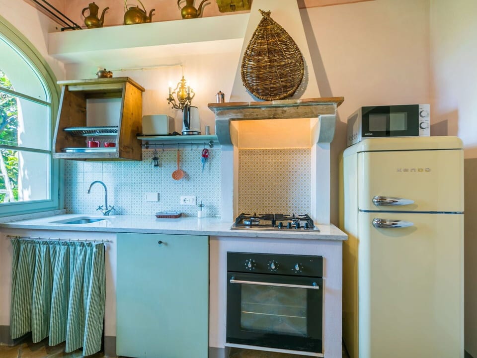Cabinetry, Countertop, Furniture, Sink, Kitchen, Kitchen Sink, Tap, Building, Kitchen Stove, Plumbing Fixture