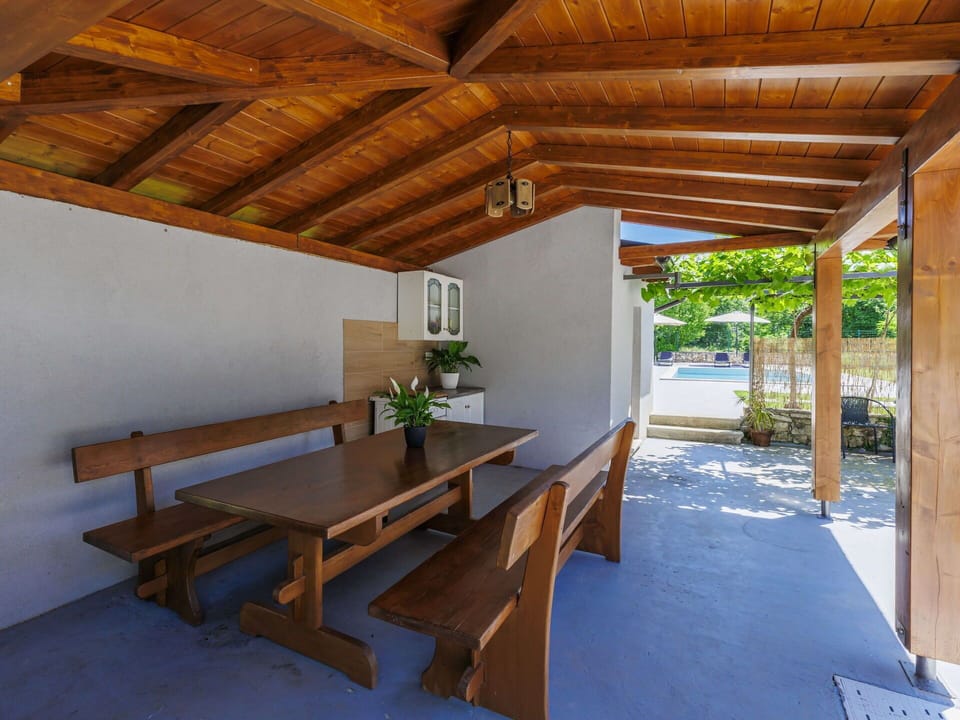 Table, Furniture, Plant, Wood, Shade, Interior Design, Building, Outdoor Furniture, Floor, Hardwood