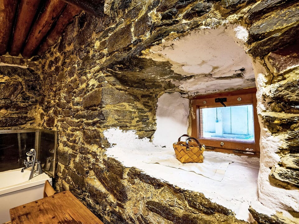 Building, Window, Wood, Branch, Interior Design, Freezing, Wall, House, Snow, Tints And Shades