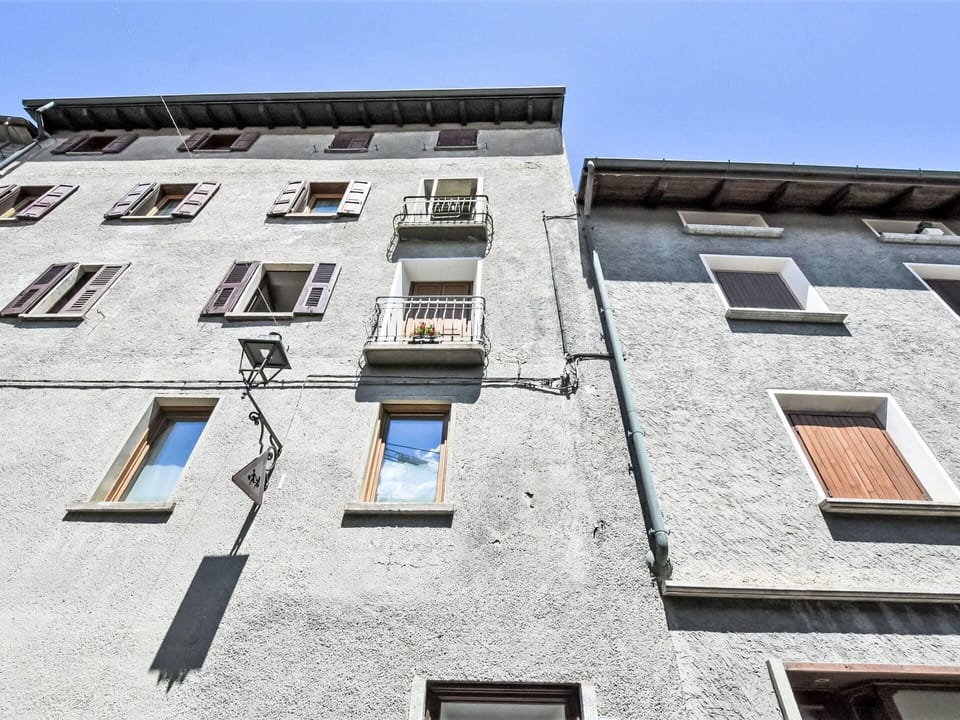 Sky, Property, Building, Window, Rectangle, Material Property, Urban Design, Composite Material