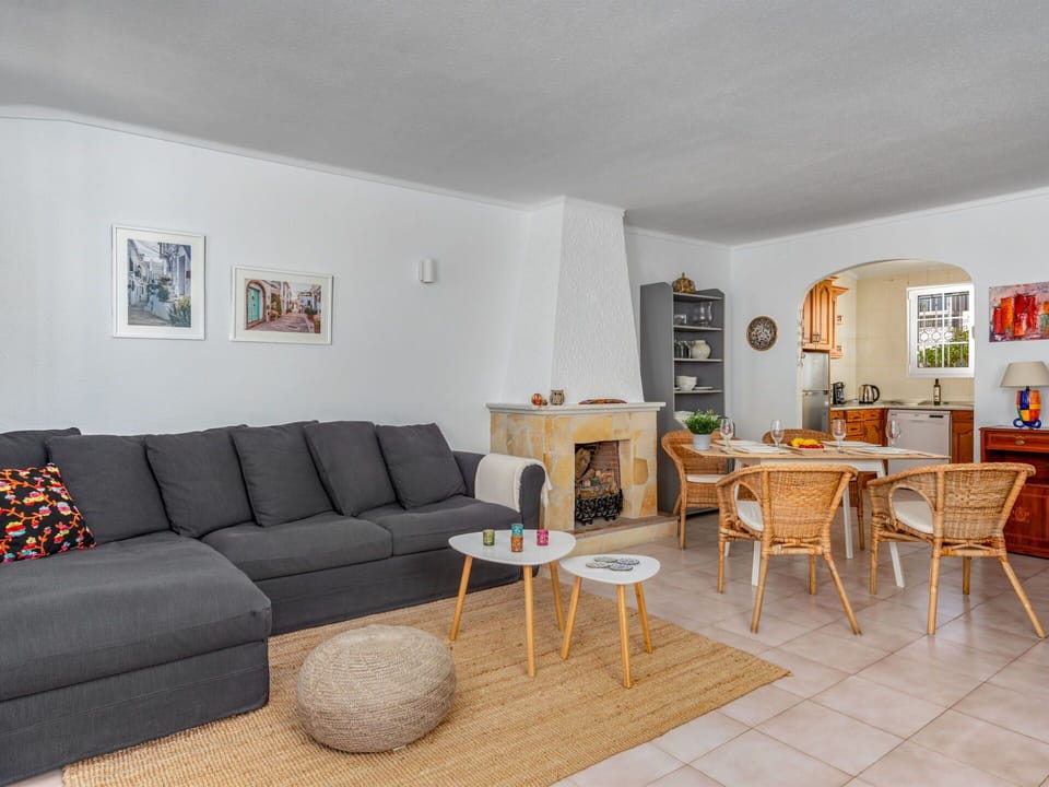 Furniture, Table, Couch, Property, Picture Frame, Interior Design, Chair, Floor, Studio Couch, Living Room