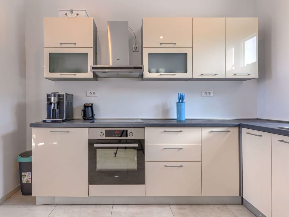 Cabinetry, Countertop, Property, Building, Furniture, Tap, Kitchen Sink, Sink, Kitchen Appliance, Kitchen
