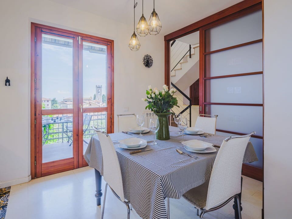 Table, Furniture, Property, Plant, Chair, Houseplant, Wood, Interior Design, Lighting, Floor