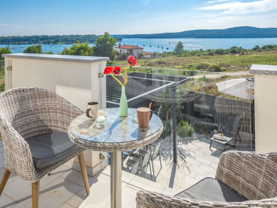Water, Sky, Furniture, Table, Property, Plant, Cloud, Building, Azure, Chair