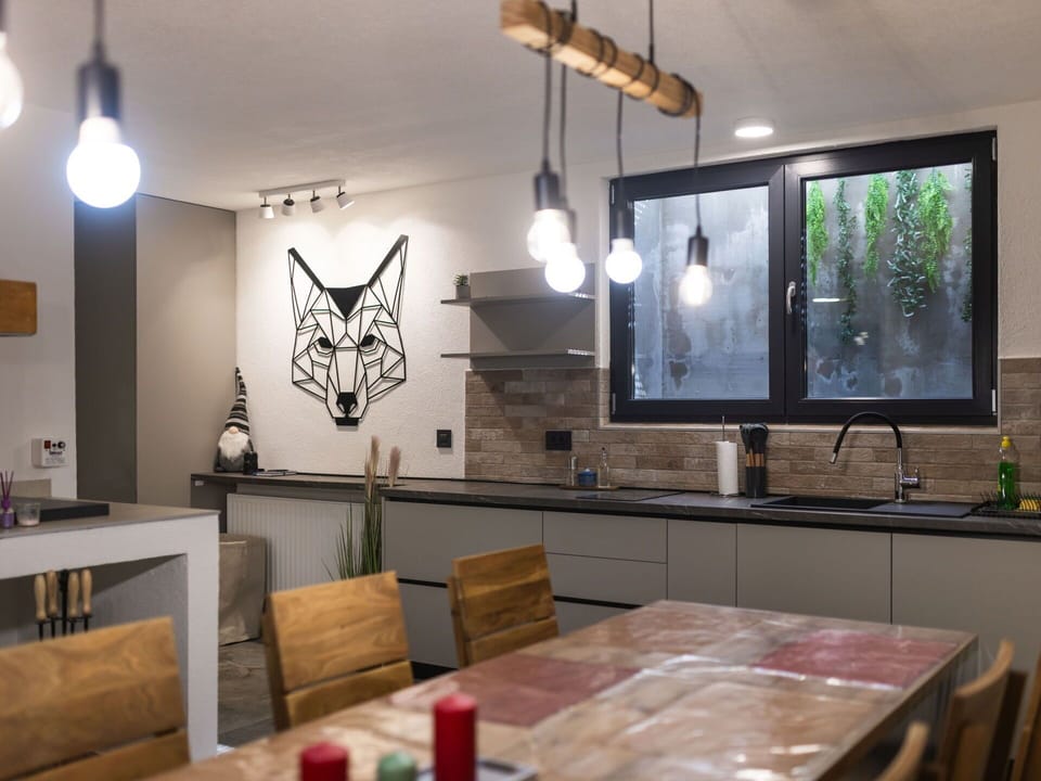 Property, Table, Sink, Tap, Countertop, Cabinetry, Interior Design, Kitchen Sink, Building, Lighting
