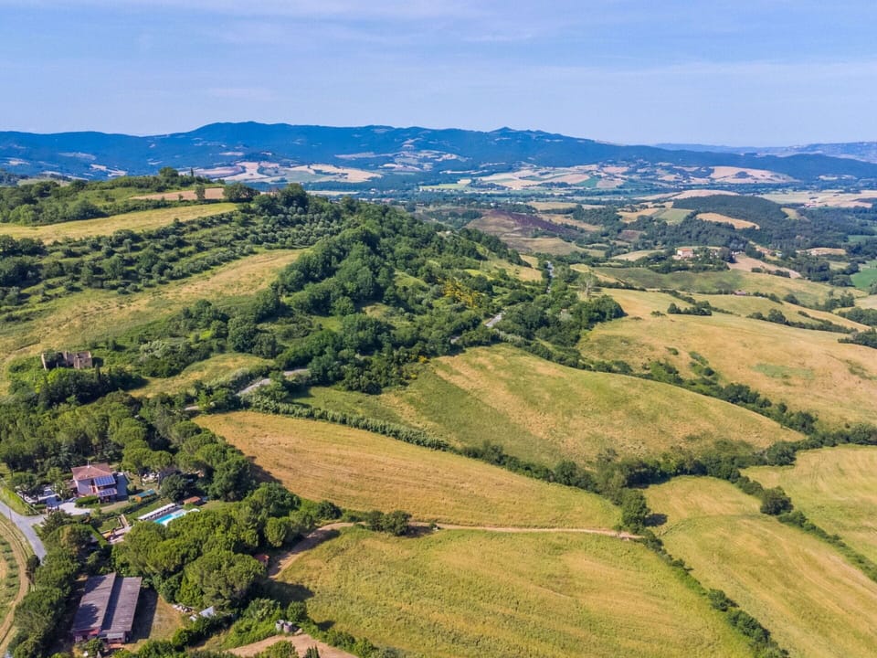 Water, Sky, Cloud, Plant, Swimming Pool, Tree, Shade, Composite Material, Grass, Landscape