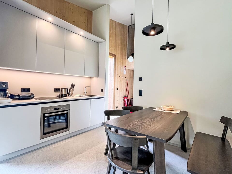 Cabinetry, Furniture, Countertop, Property, Table, Kitchen Stove, Wood, Interior Design, Kitchen Appliance, Kitchen