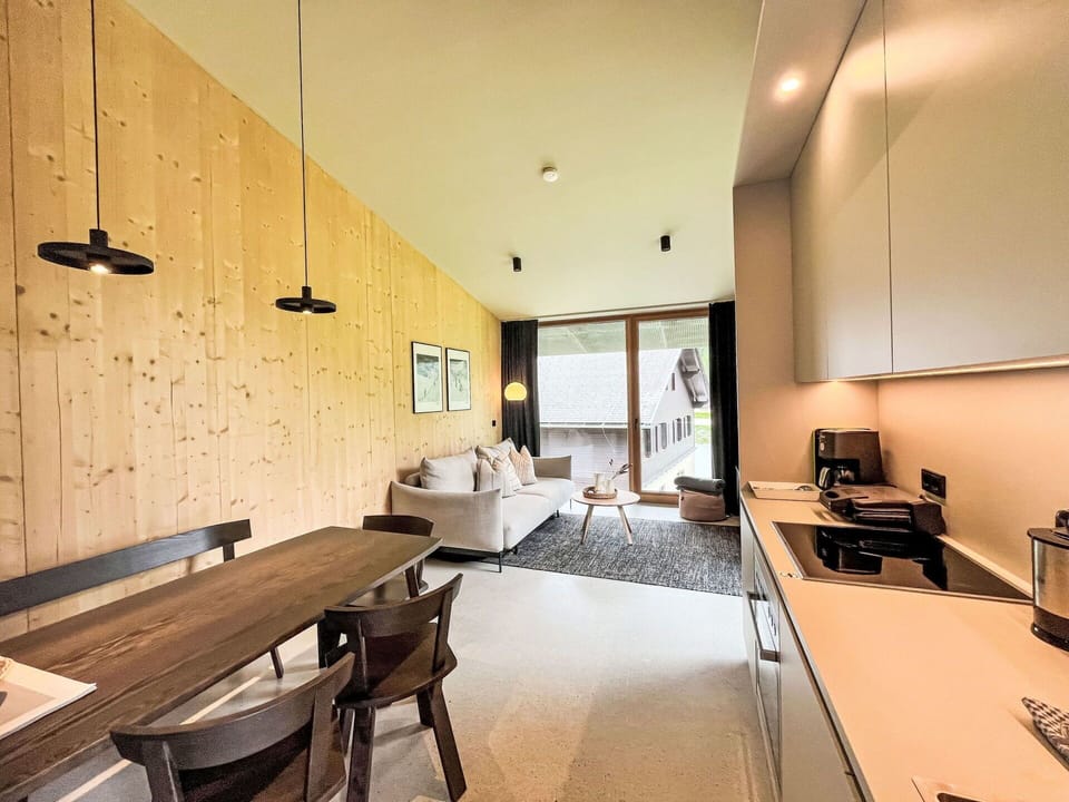 Table, Property, Furniture, Wood, Interior Design, Flooring, Floor, Chair, Hardwood, Real Estate