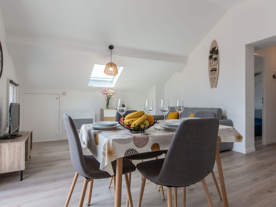 Table, Furniture, Chair, Wood, Orange, Interior Design, Building, Flooring, Floor