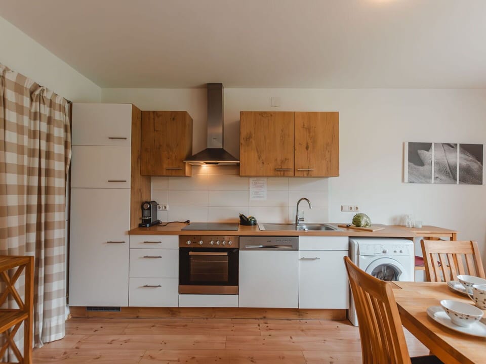 Brown, Cabinetry, Countertop, Furniture, Kitchen, Wood, Interior Design, Home Appliance, Wood Stain, Floor