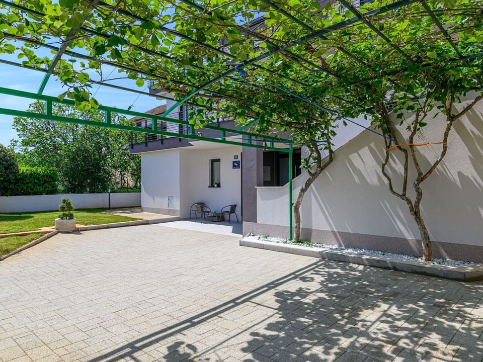 Shade, Garden, Courtyard, Walkway, Pergola, Flagstone, Backyard, Outdoor Structure