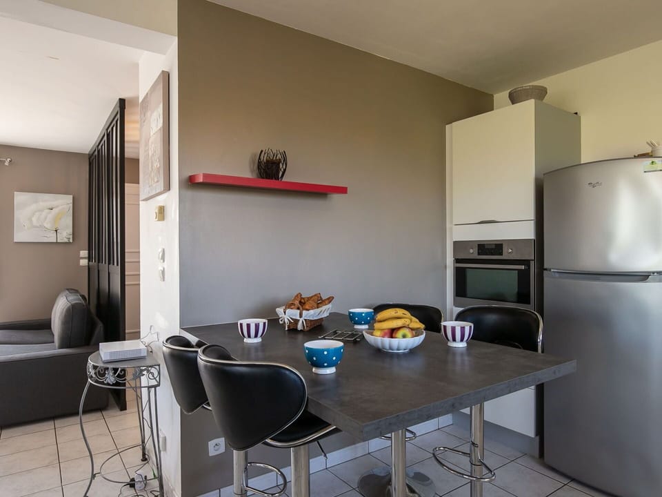 Table, Property, Furniture, Building, Cabinetry, Chair, Interior Design, Lighting, Wood, Architecture