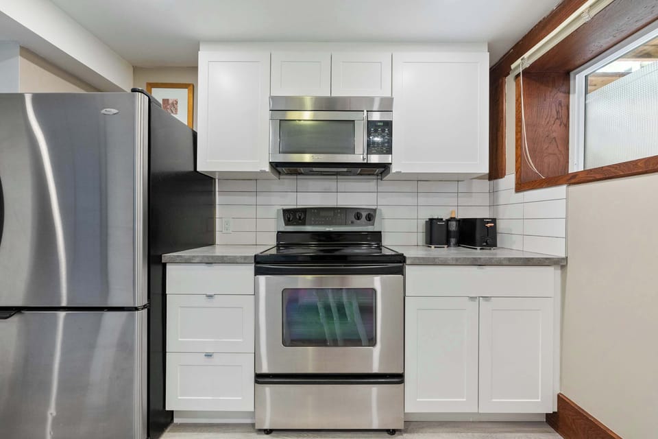The private kitchen is fully equipped!
