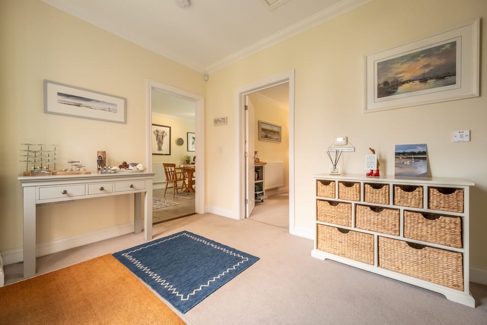 Ground floor: Entrance hall