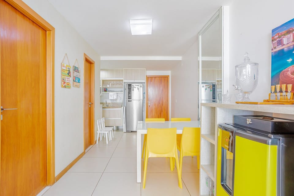 Kitchen or kitchenette,Dining area