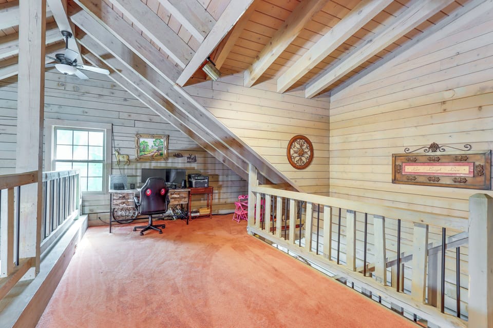 Loft | Dedicated Workspace | Free WiFi | Upper Level