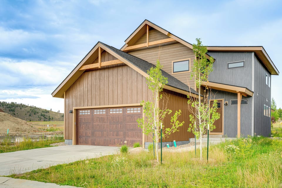 Granby Vacation Rental | 4BR | 3.5BA | 4 Steps to Enter | 2,450 Sq Ft