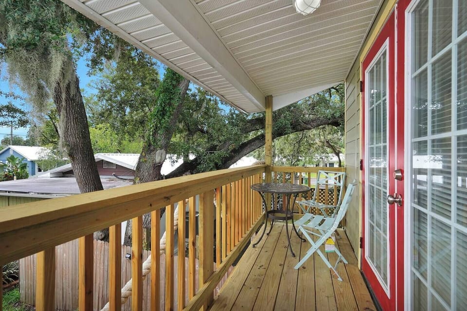 Wake up slowly with your morning coffee on the private balcony to the sound of morning birds in the tree tops