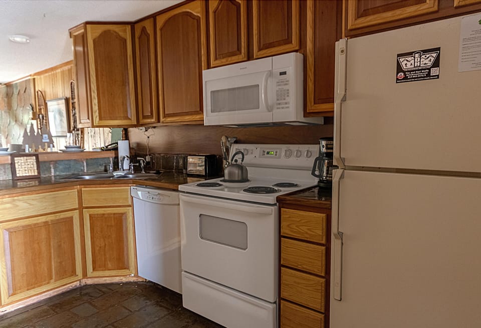 Prepare a snack, gourmet meal, or anything in between in the fully equipped kitchen.