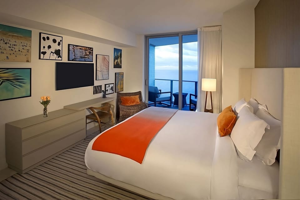 Unit with King size bed
