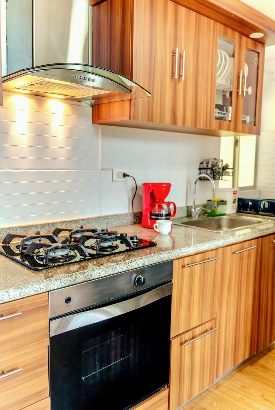 Full kitchen