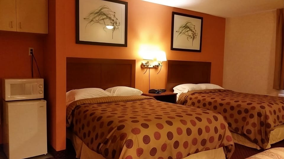 Unit with 2 Double Beds
